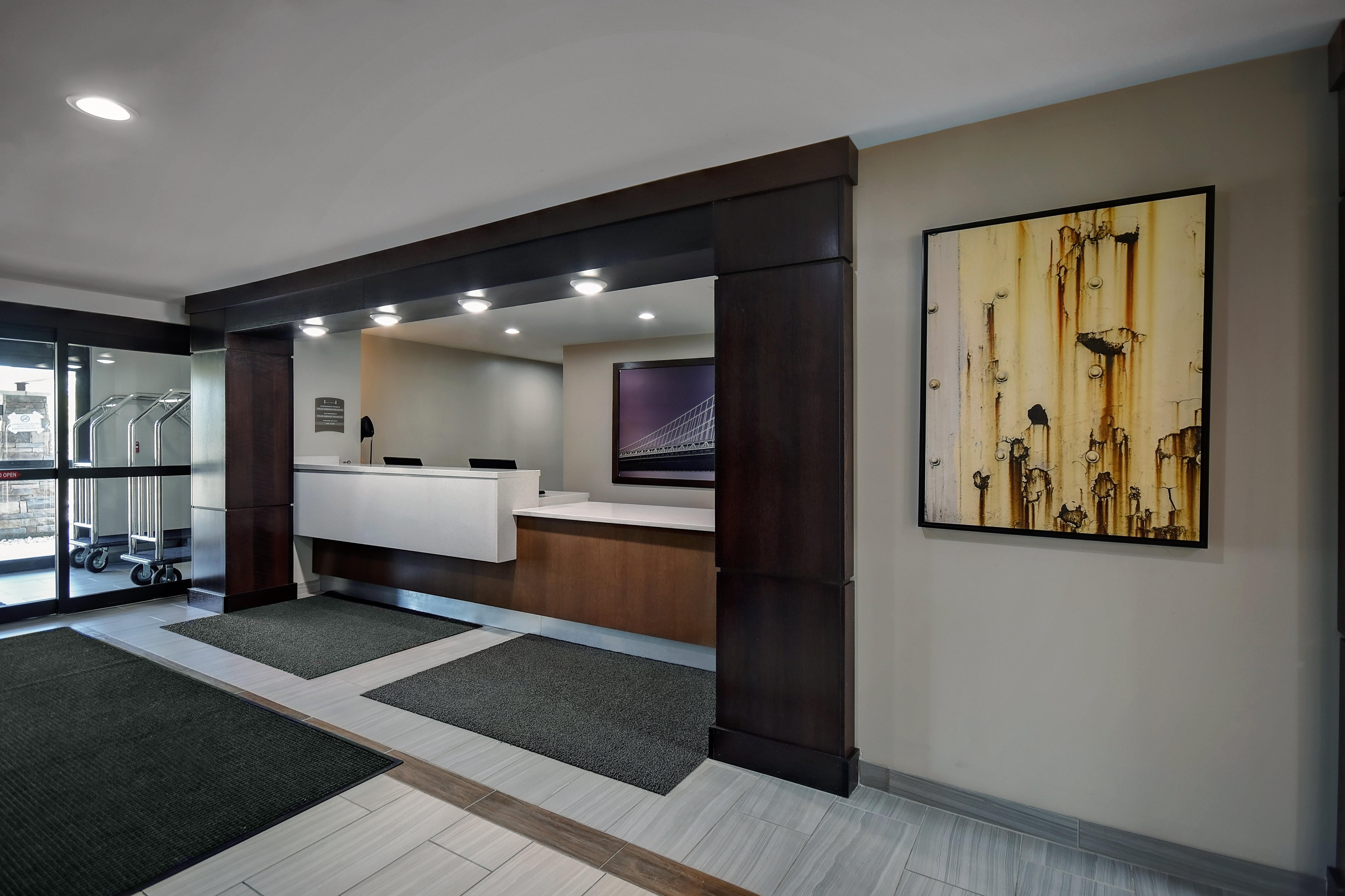Staybridge Suites - Holland By Ihg Екстериор снимка