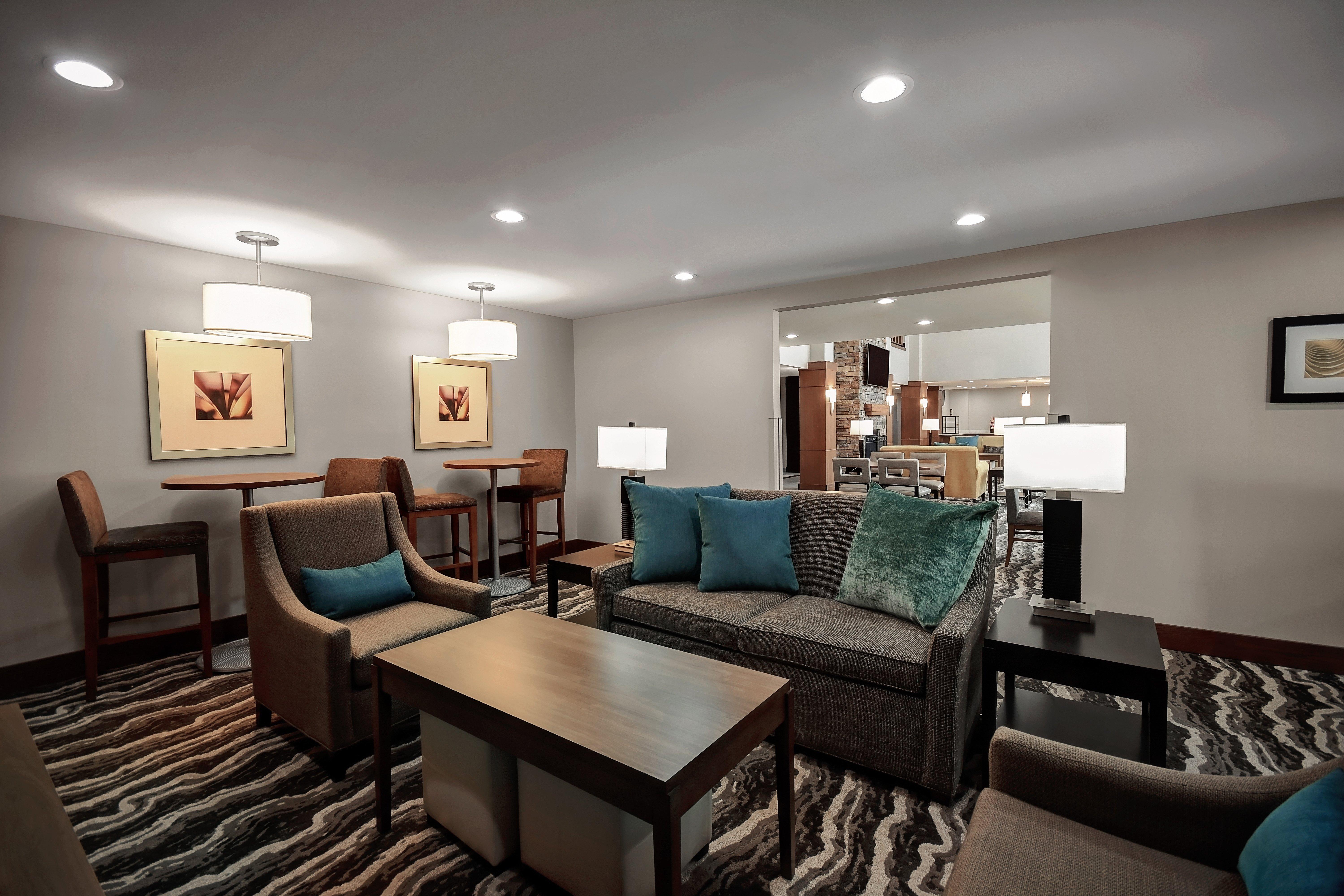 Staybridge Suites - Holland By Ihg Екстериор снимка