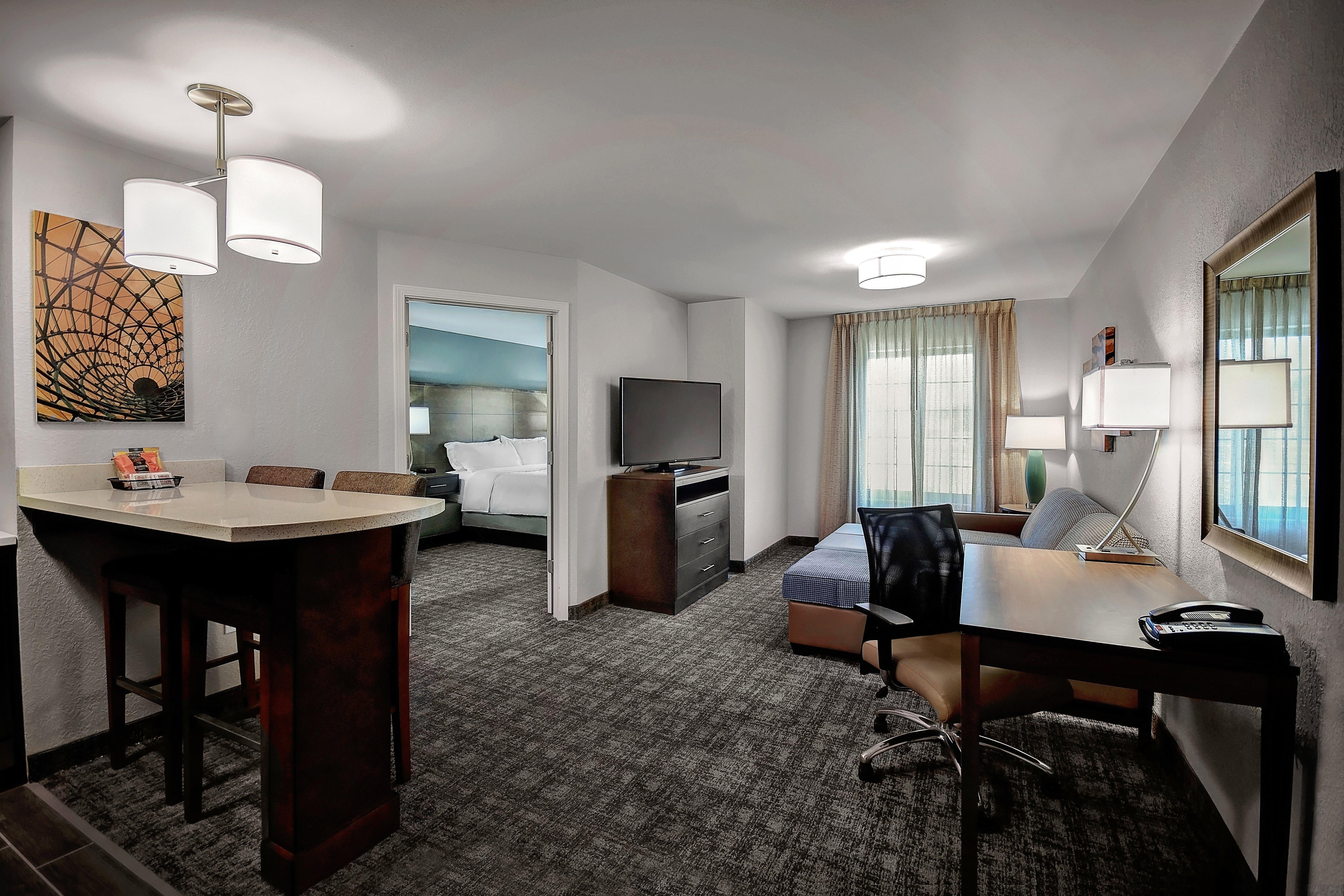 Staybridge Suites - Holland By Ihg Екстериор снимка