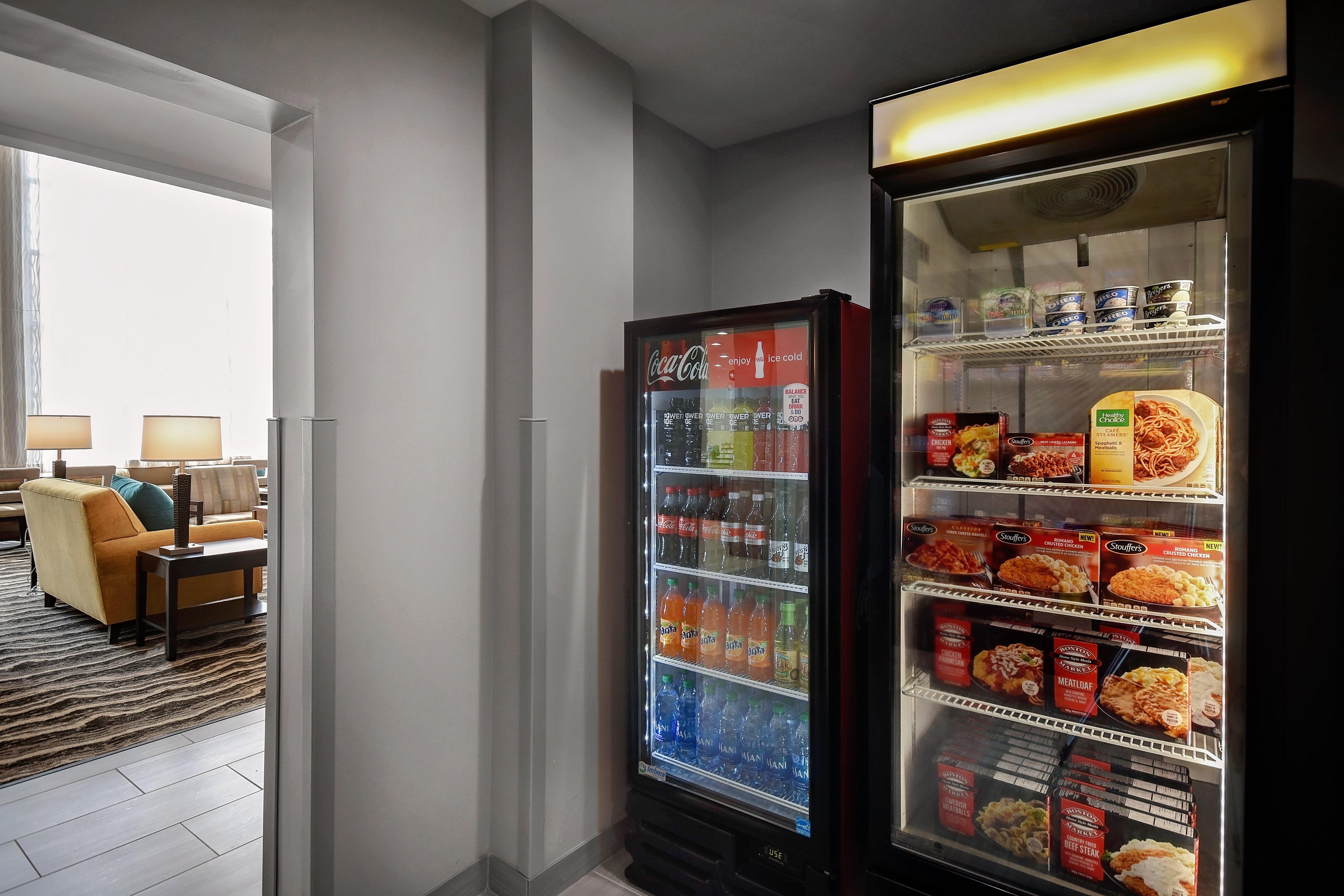 Staybridge Suites - Holland By Ihg Екстериор снимка