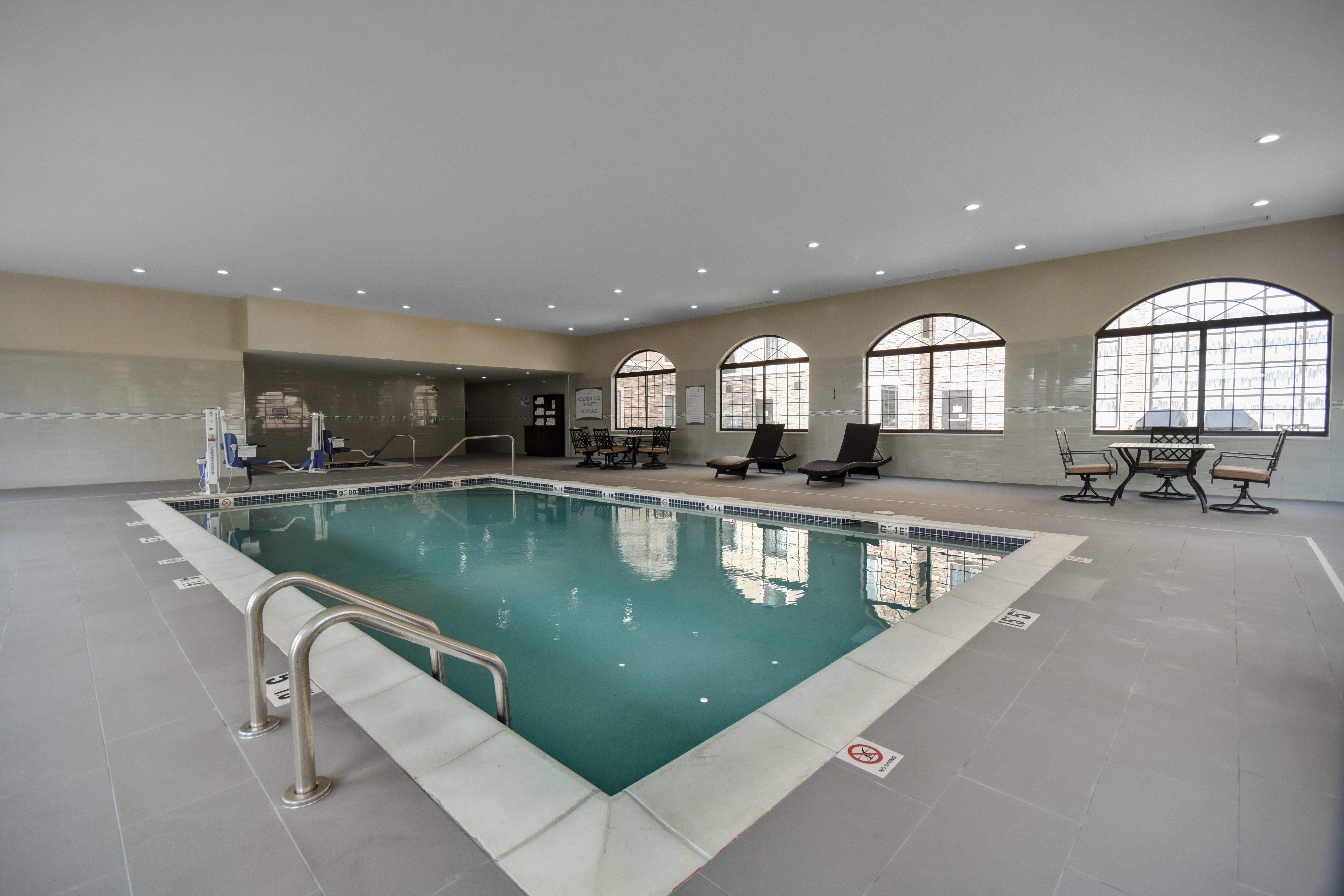 Staybridge Suites - Holland By Ihg Екстериор снимка