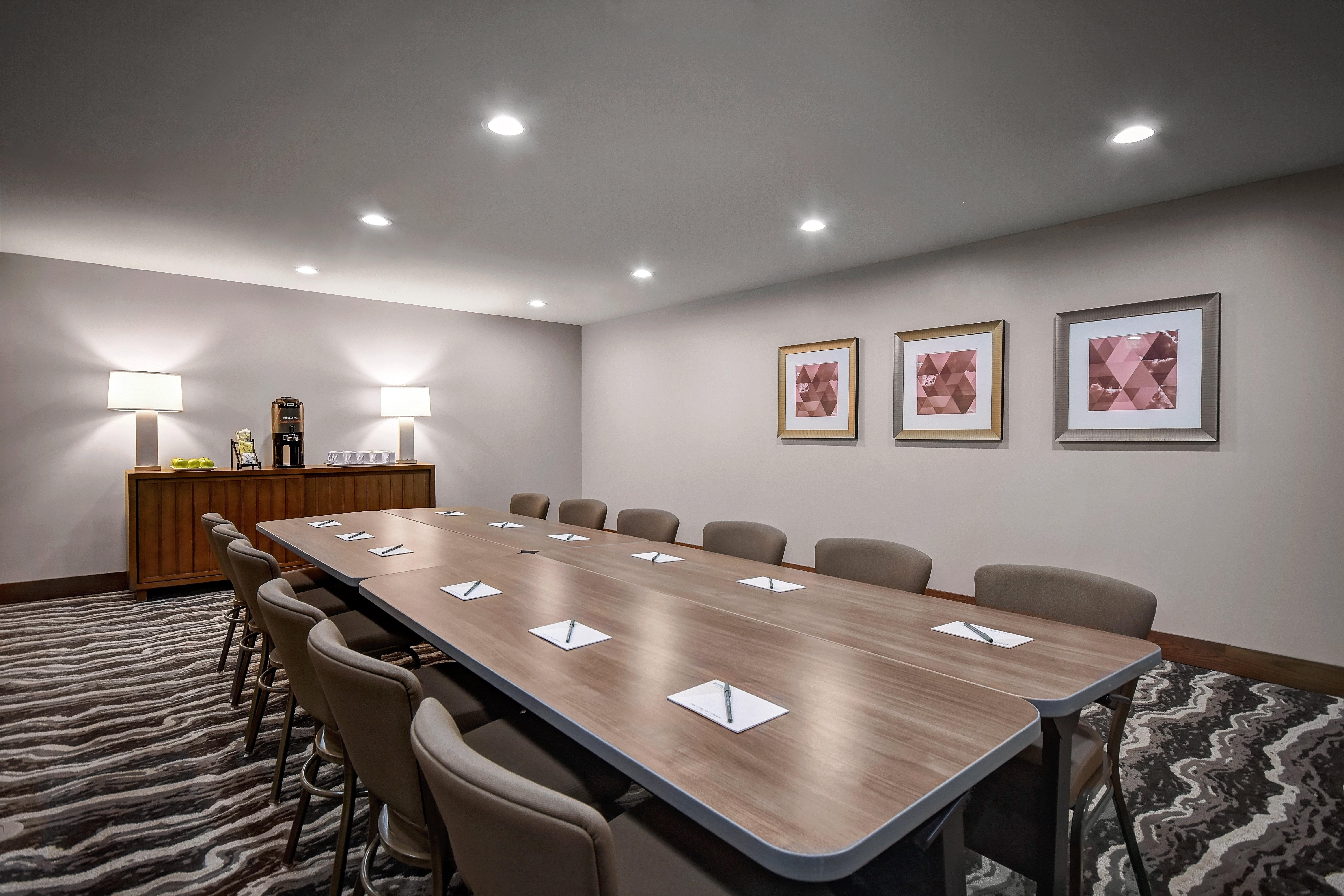 Staybridge Suites - Holland By Ihg Екстериор снимка