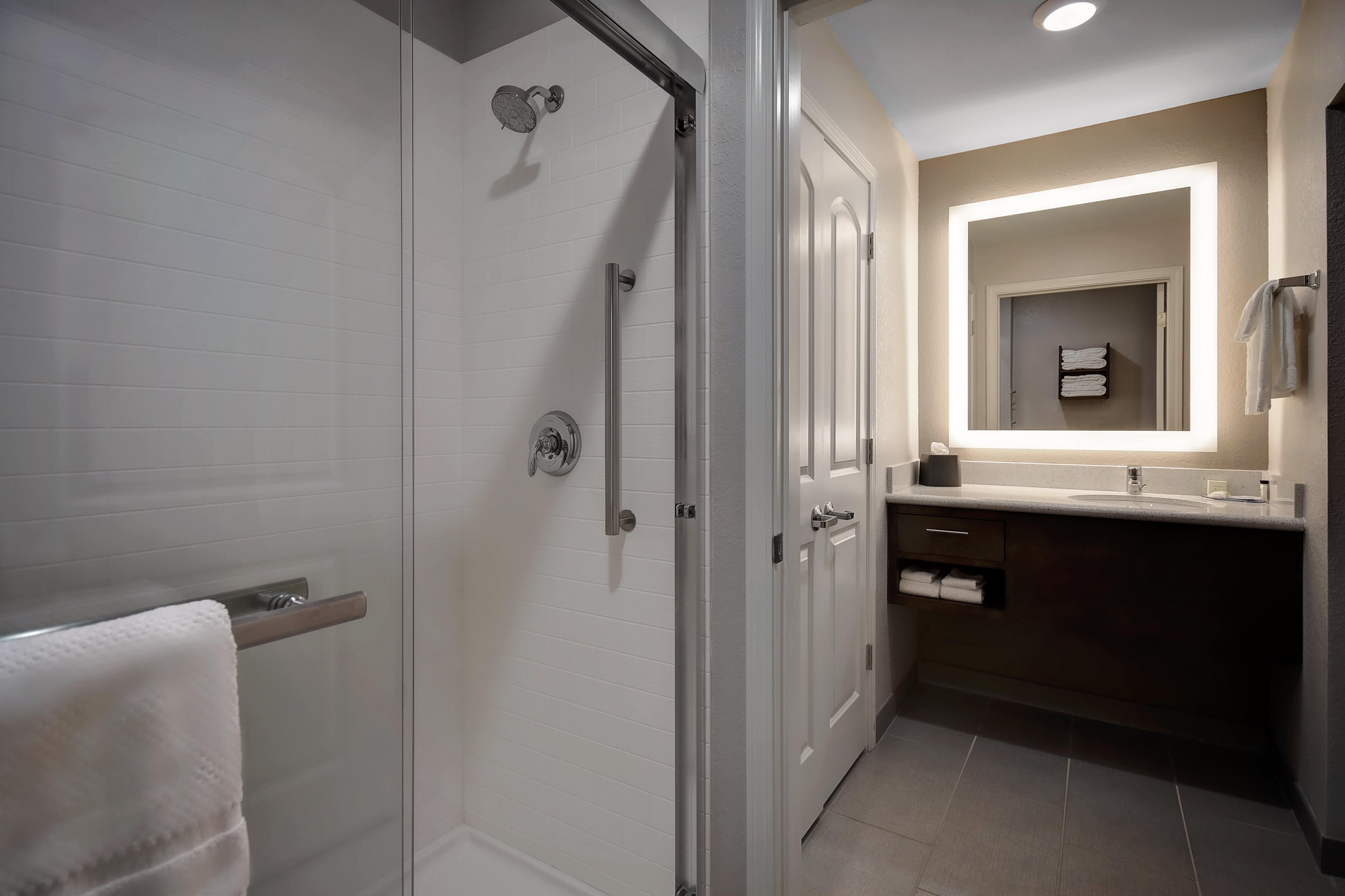 Staybridge Suites - Holland By Ihg Екстериор снимка