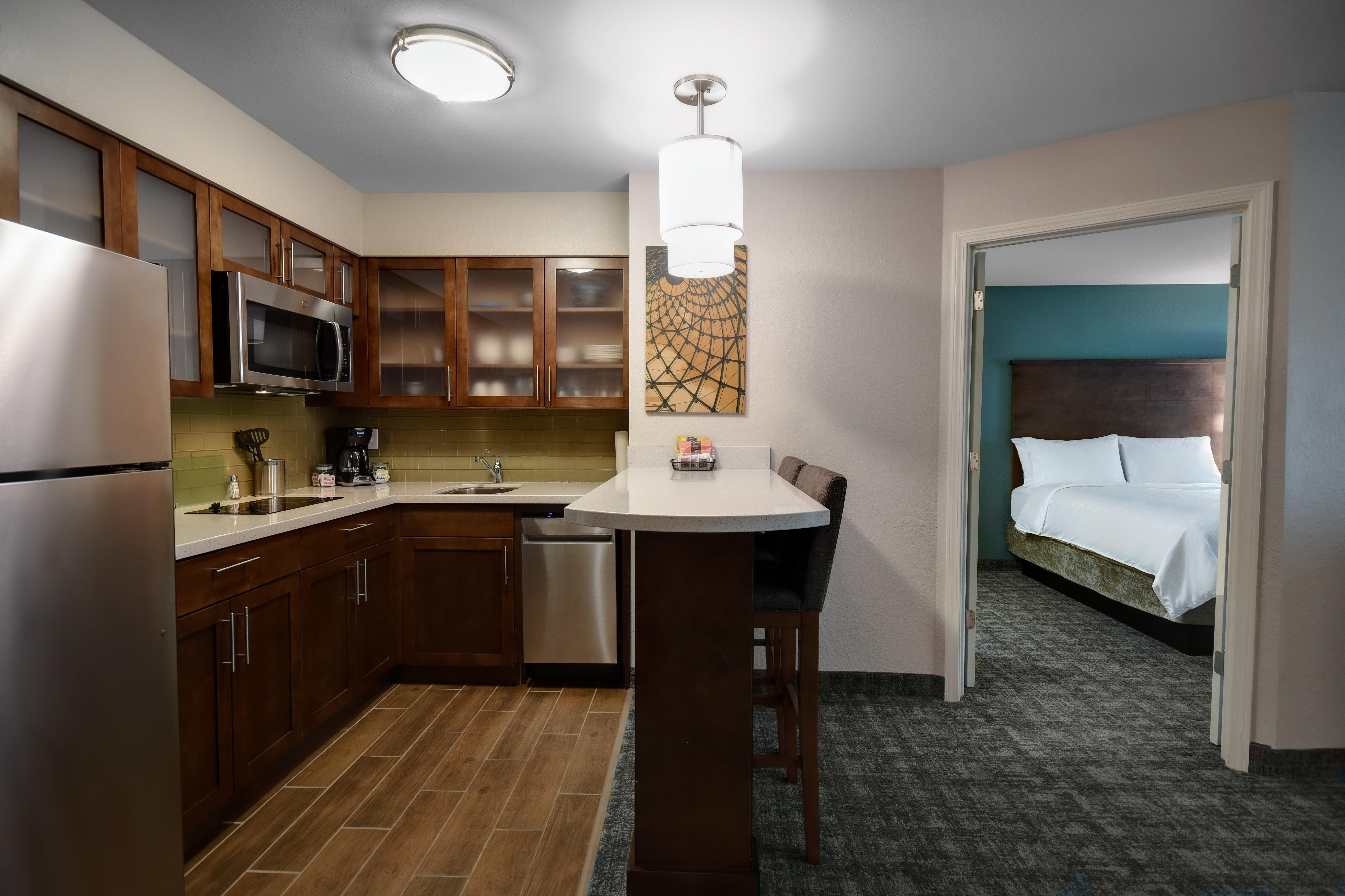 Staybridge Suites - Holland By Ihg Екстериор снимка